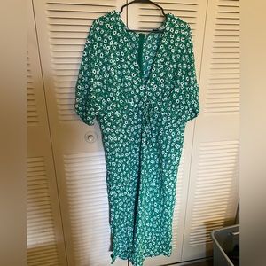 22 ASOS green and white ditzy flower dress